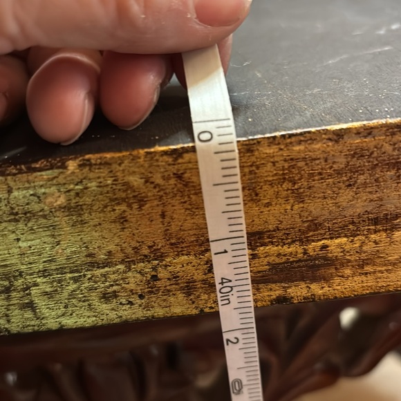 Antique ornate gold frame print of the Madonna and child - Picture 12 of 12